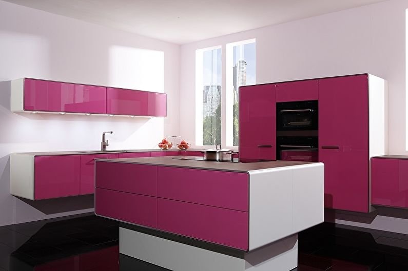 Интерьер кухни в розовом цвете