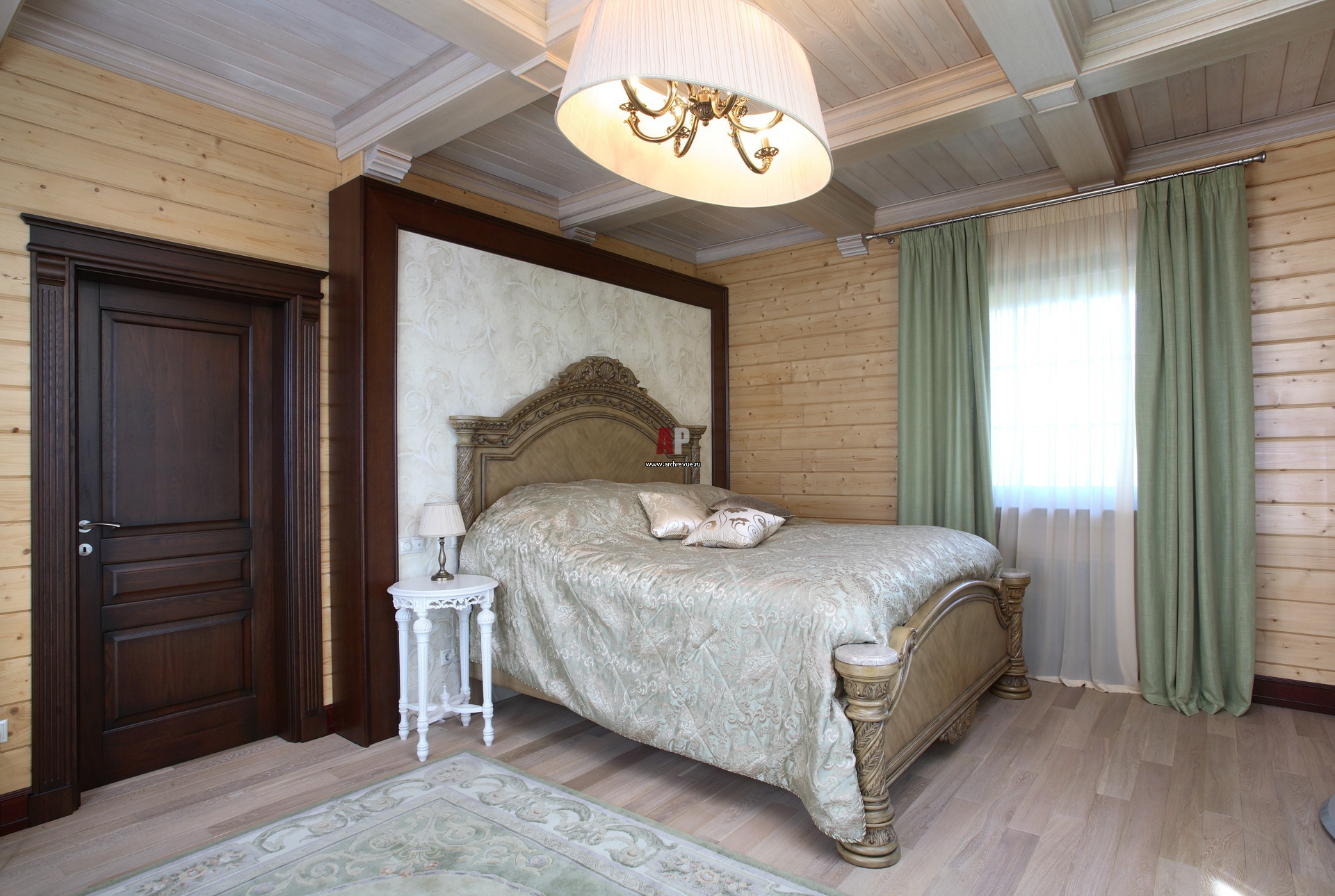 Дизайн спальни из дерева в частном доме