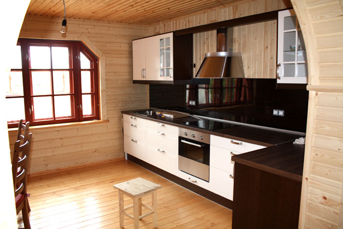 Кухня гостиная в дачном доме в скандинавском стиле