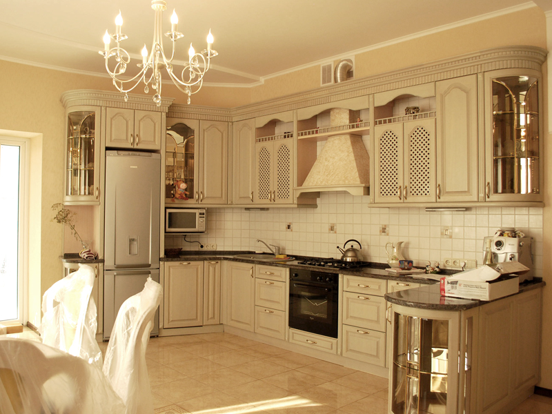 Кухня зал в классическом стиле
