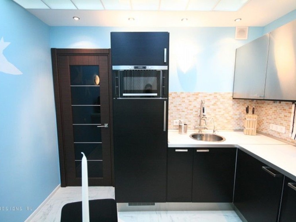 Кухня дизайн фото 9 кв м с холодильником фото