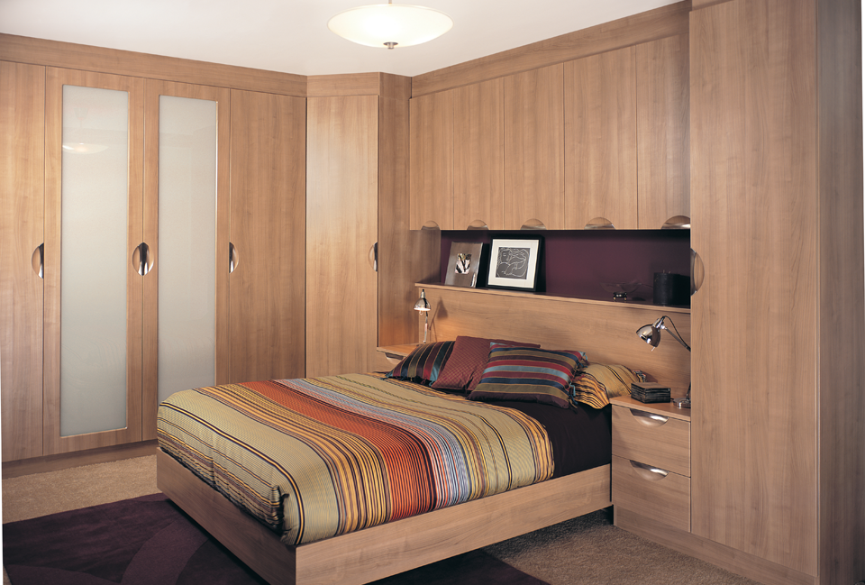 Дизайн спальни со шкафом купе