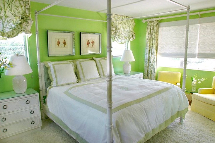 Дизайн спальни с зеленым ковром